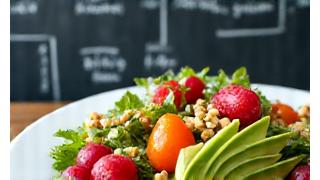 Nutritionist explaining healthy food pyramid